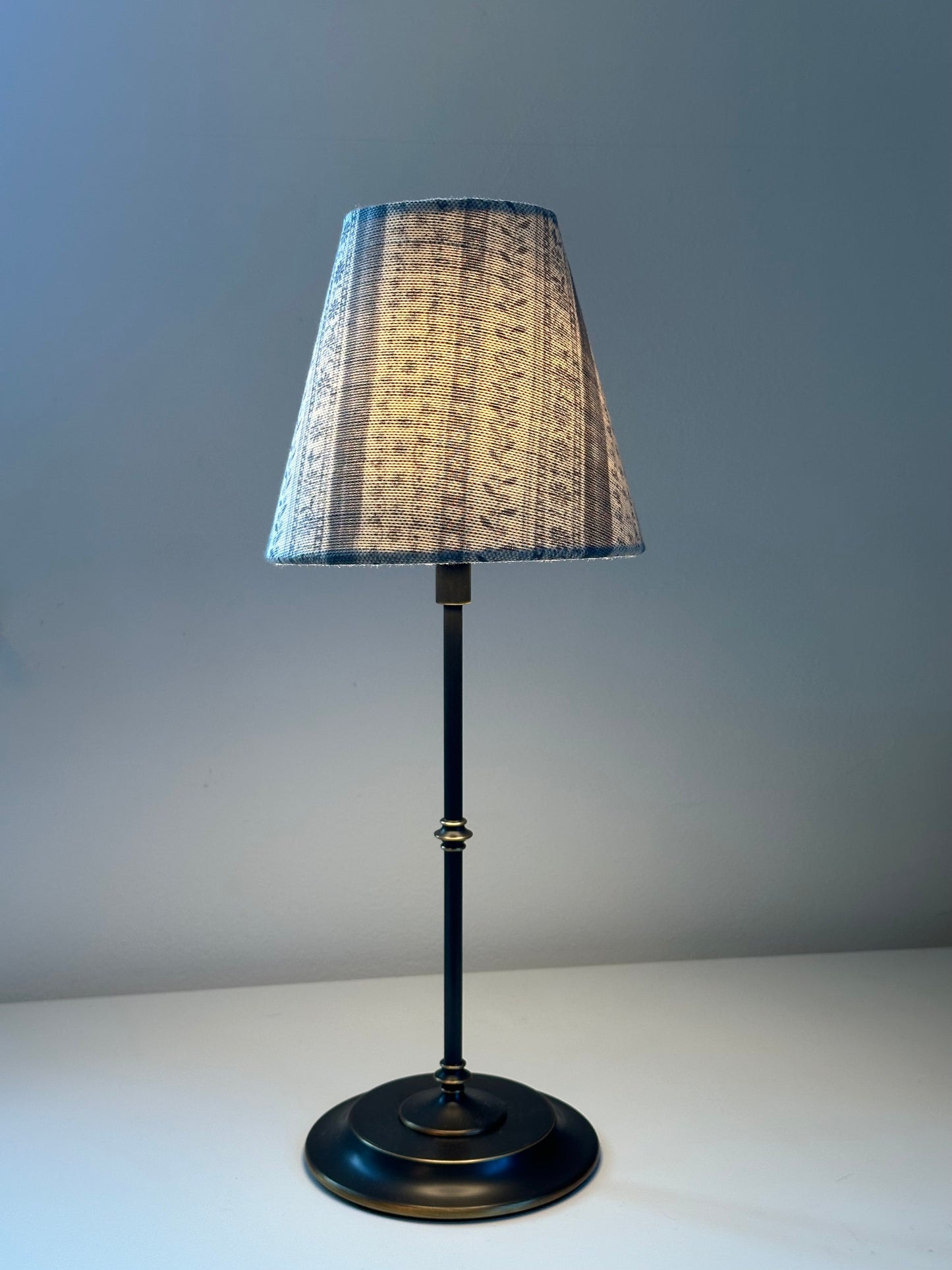 CANDLE CLIP LAMPSHADE ~ DAISY CHAIN FLAX FLOWER