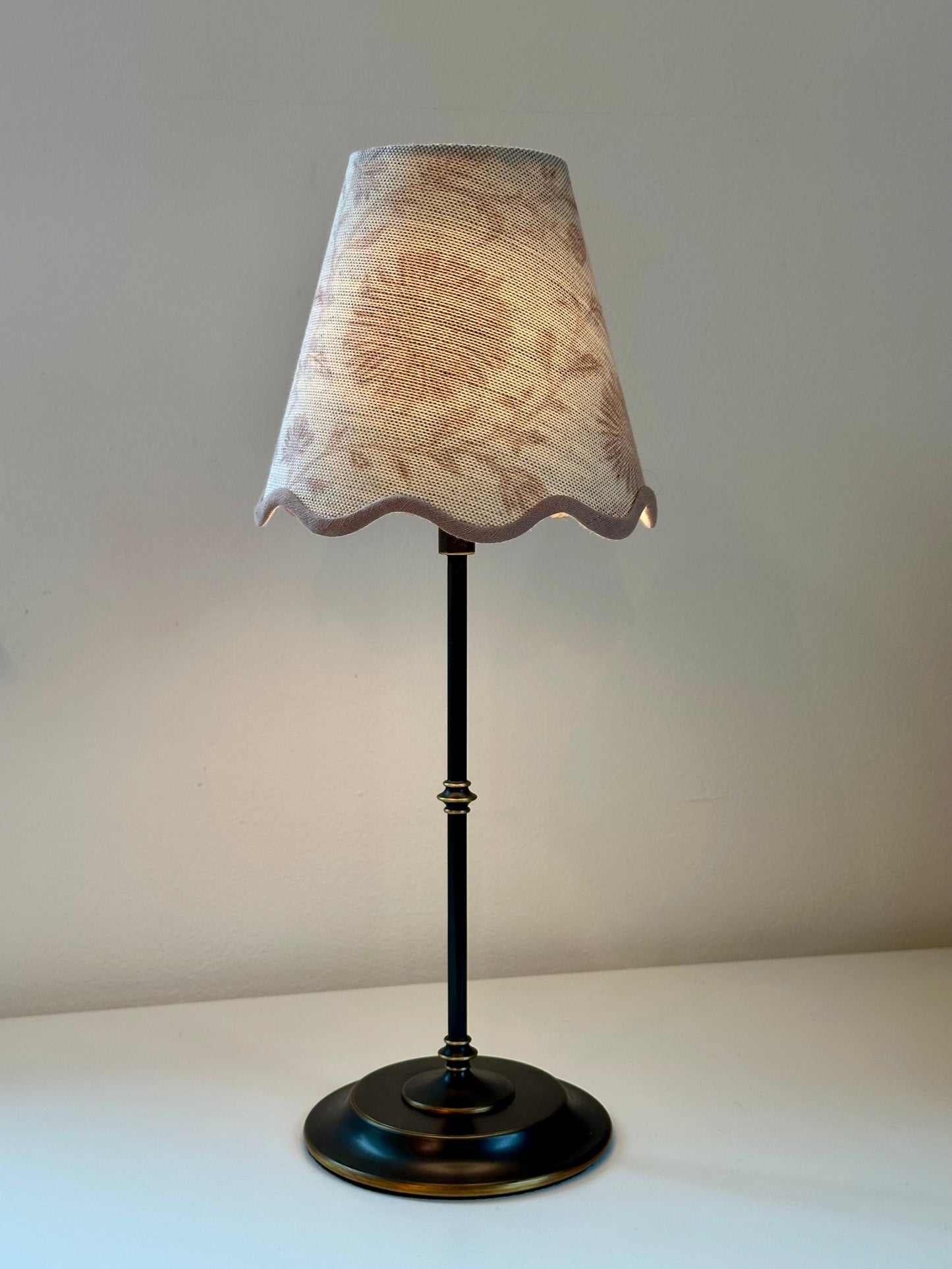 SCALLOP TRIM CANDLE CLIP LAMPSHADE ~ MOONPENNY PEACH BLOSSOM