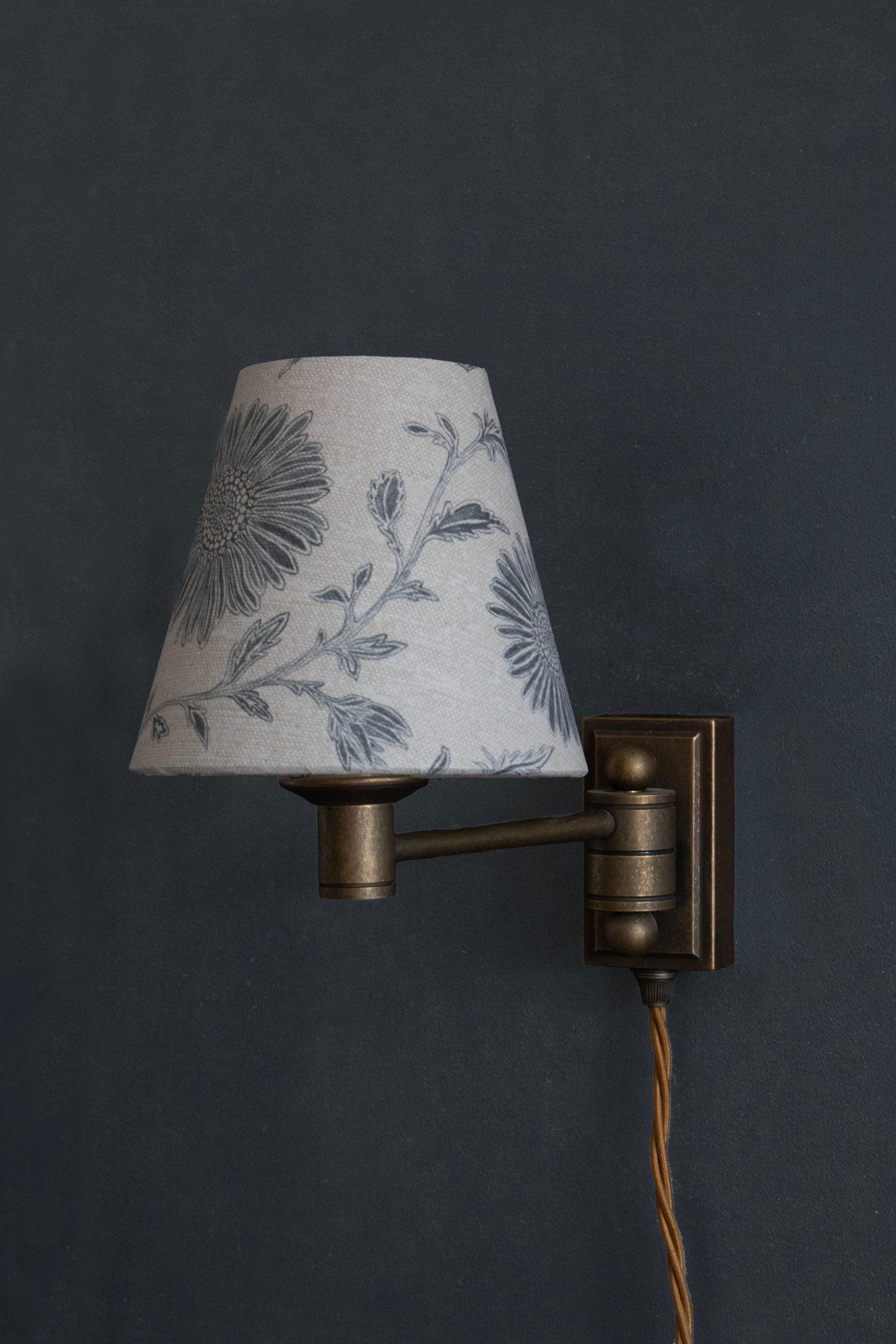 CANDLE CLIP LAMPSHADE ~ MOONPENNY FLAX FLOWER