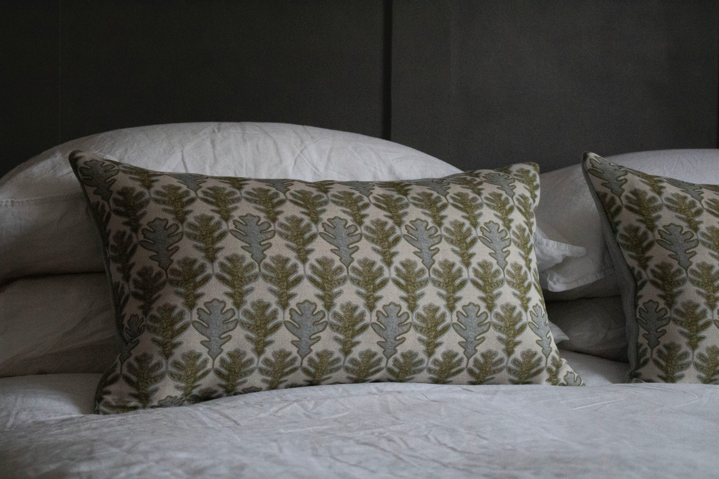 BROADLEAF FLAX FLOWER/MOSS ~ OBLONG CUSHION