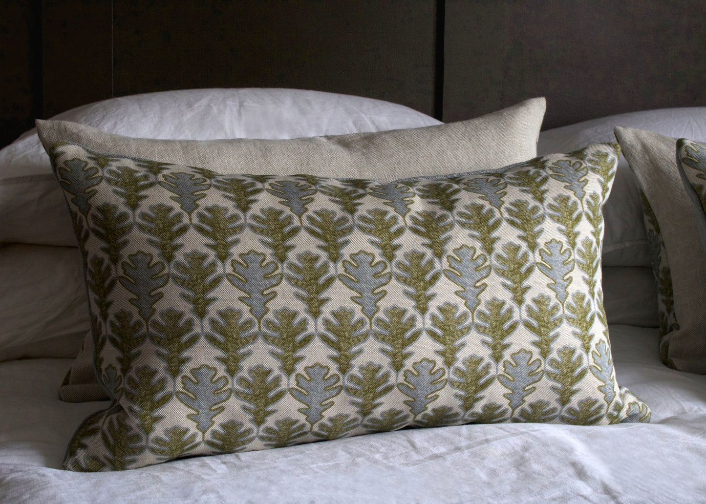 BROADLEAF FLAX FLOWER/MOSS ~ OBLONG CUSHION