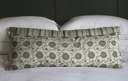 MOONPENNY/DAISY CHAIN MOSS ~ LUMBAR CUSHION