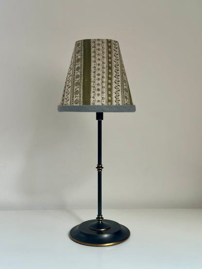 CANDLE CLIP LAMPSHADE WITH TRIM ~ DAISY CHAIN MOSS