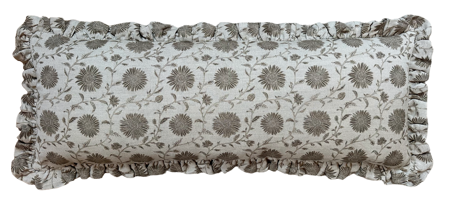 LUMBAR RUFFLE CUSHION ~ MOONPENNY CLAY
