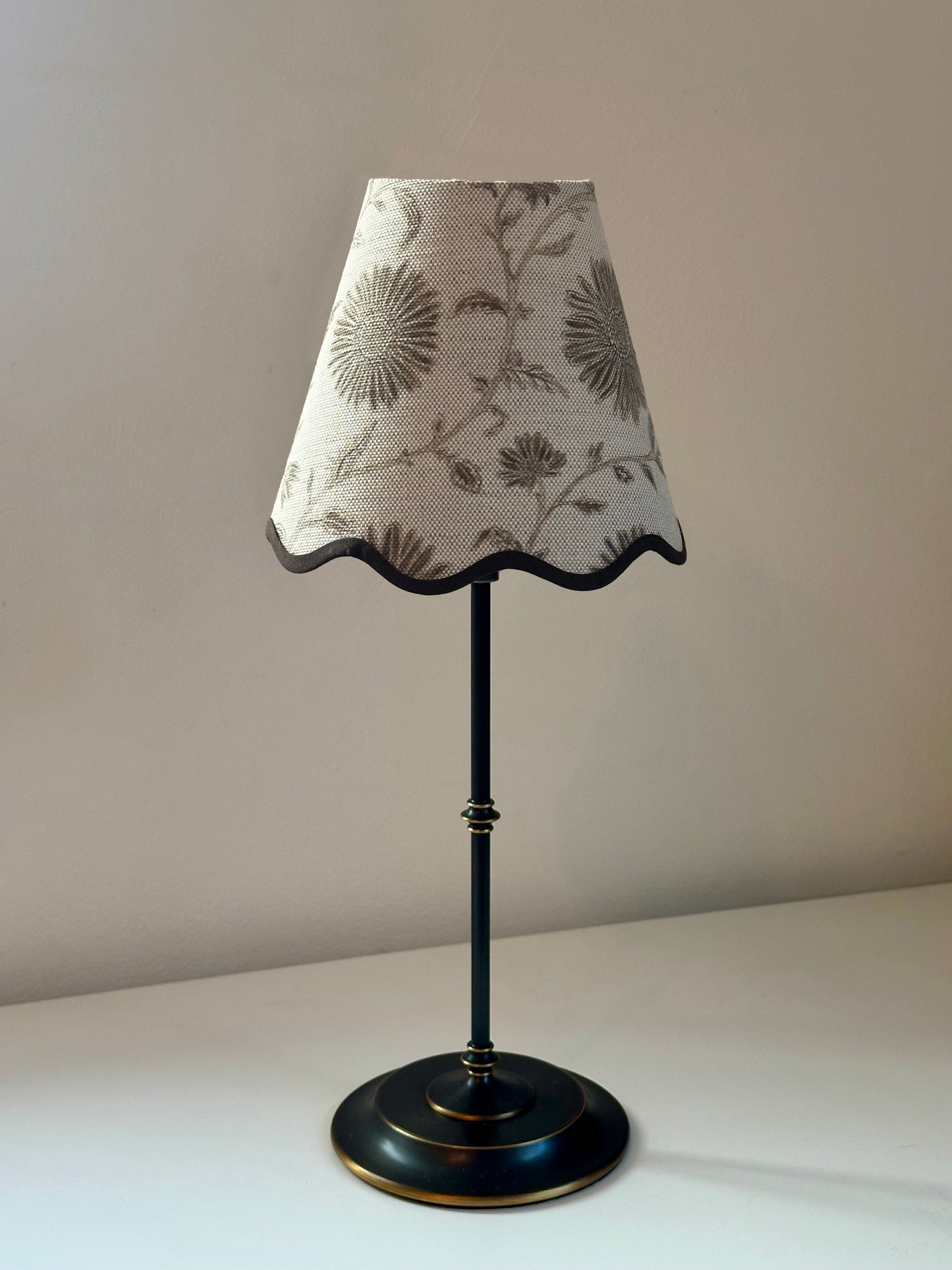 SCALLOP TRIM CANDLE CLIP LAMPSHADE ~ MOONPENNY CLAY